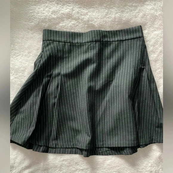 5/20$ Garage striped Mini Skirt - Picture 3 of 5